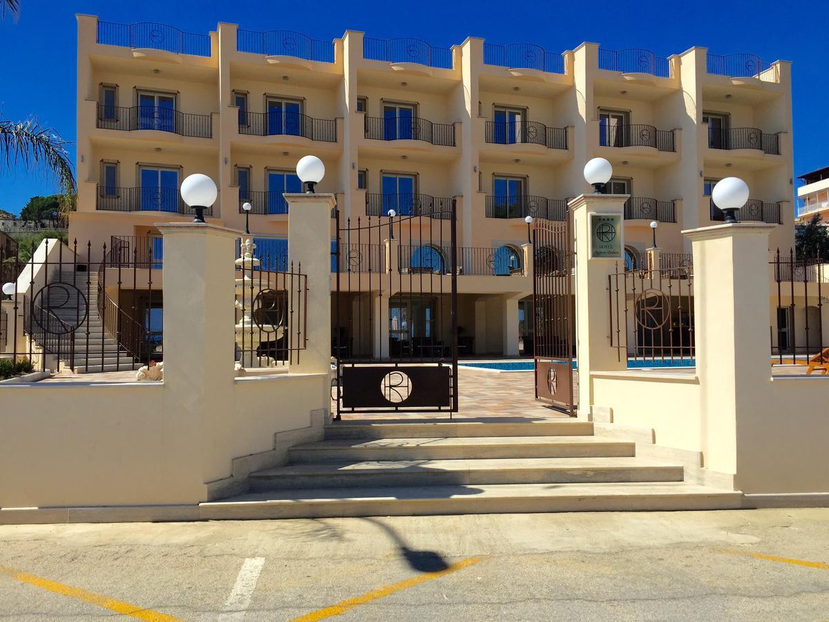 Hotel Riviera Palace Porto Empedocle Exterior photo