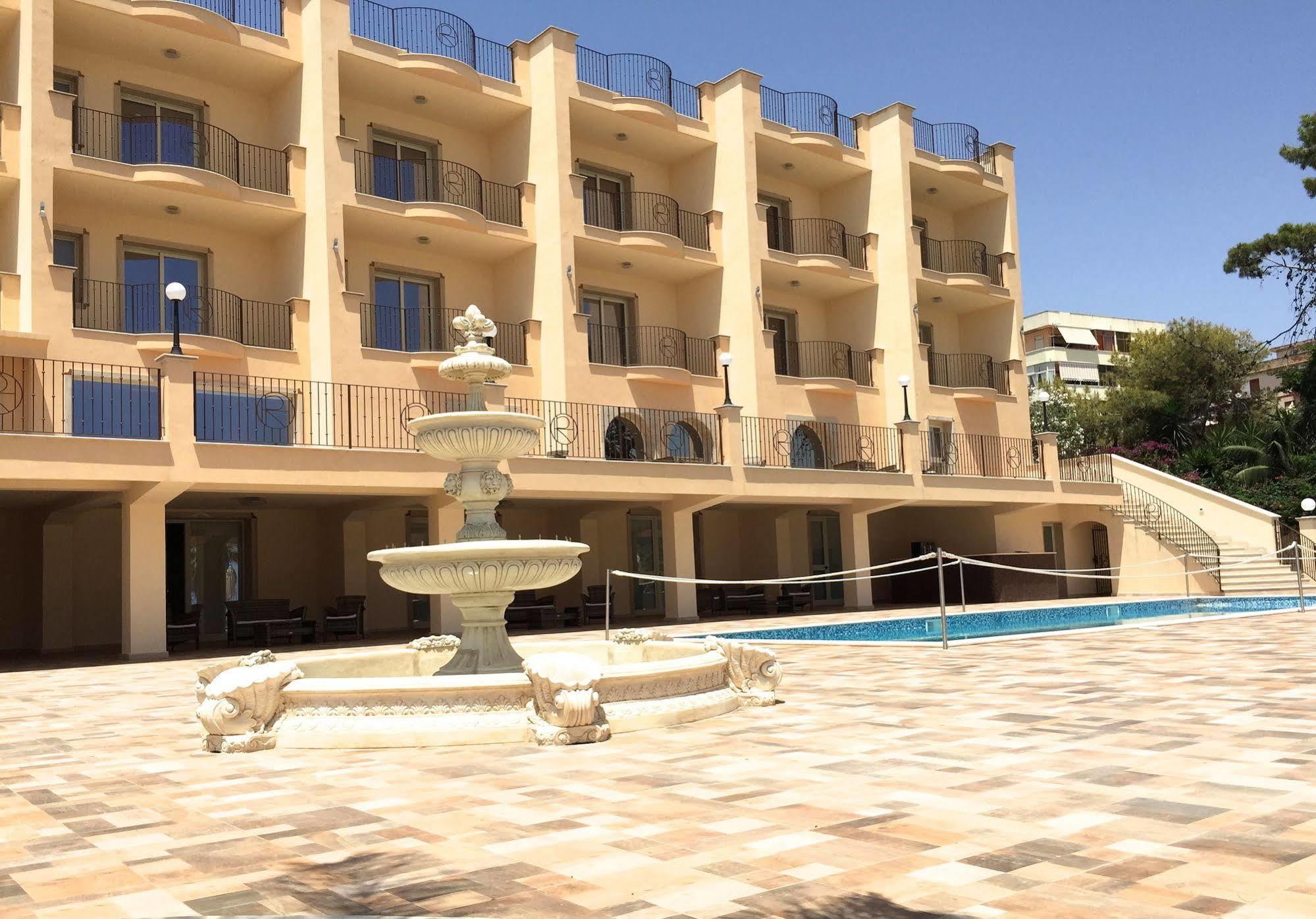 Hotel Riviera Palace Porto Empedocle Exterior photo